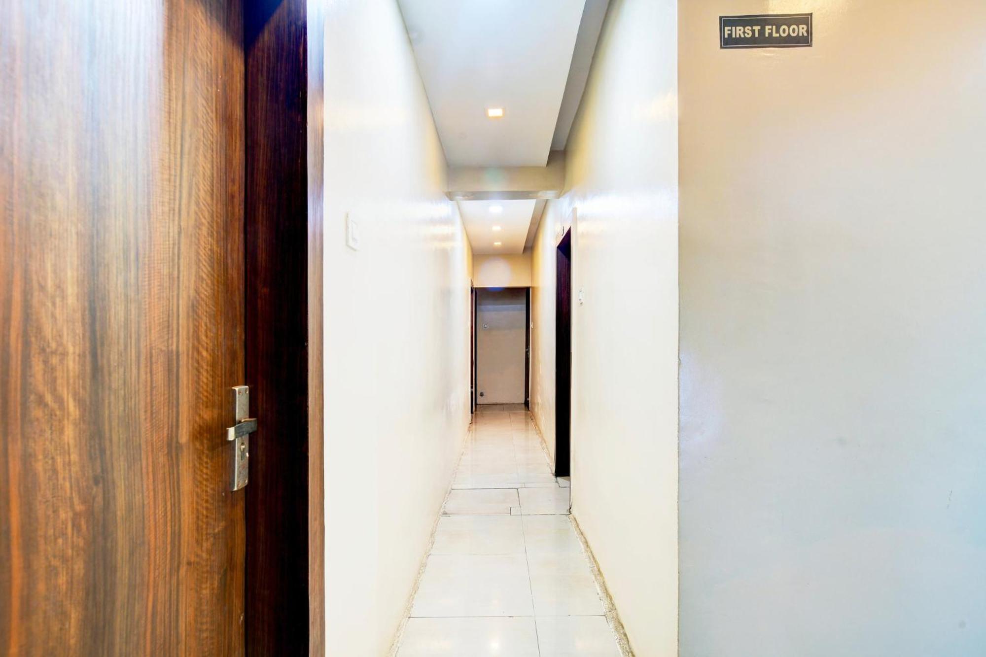 Hotel O Svl Inn Indore Bagian luar foto